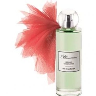 Les Eaux Exubérantes: Kiss Me on the Lips