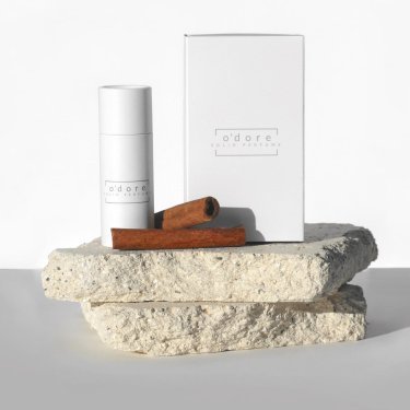 Essence No.1 (tuhý parfém)