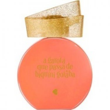 A Garota Que Passa De Biquini Goiaba